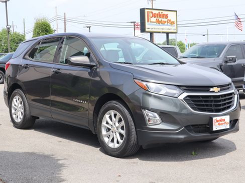 Used 2018 Chevrolet Equinox LS AWD/4WD image 5