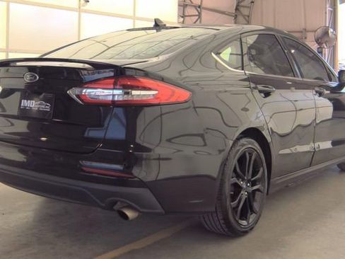 Used 2019 Ford Fusion SE w/ Equipment Group 151A image 8