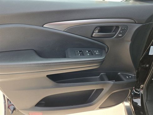 Used 2024 Honda Passport EX-L image 33