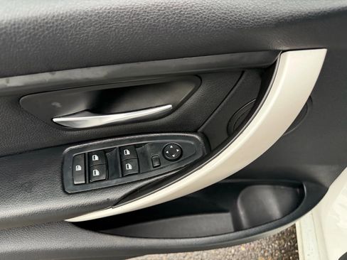 Used 2015 BMW 320i xDrive Sedan image 17