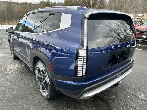 New 2026 Hyundai Ioniq 9 SE image 3