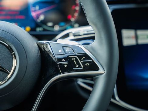 New 2026 Mercedes-Benz E 450 4MATIC Sedan image 28