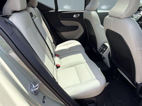 Certified 2024 Volvo XC40 B5 Plus AWD/4WD image 30