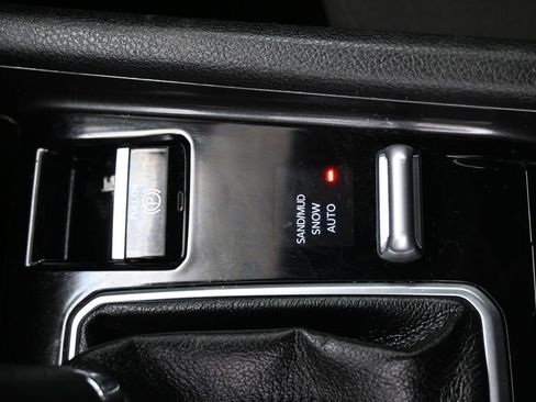Used 2023 Jeep Compass Sport AWD/4WD image 19