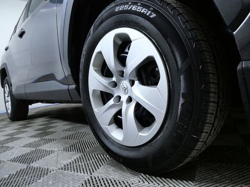 Used 2019 Toyota RAV4 LE image 2