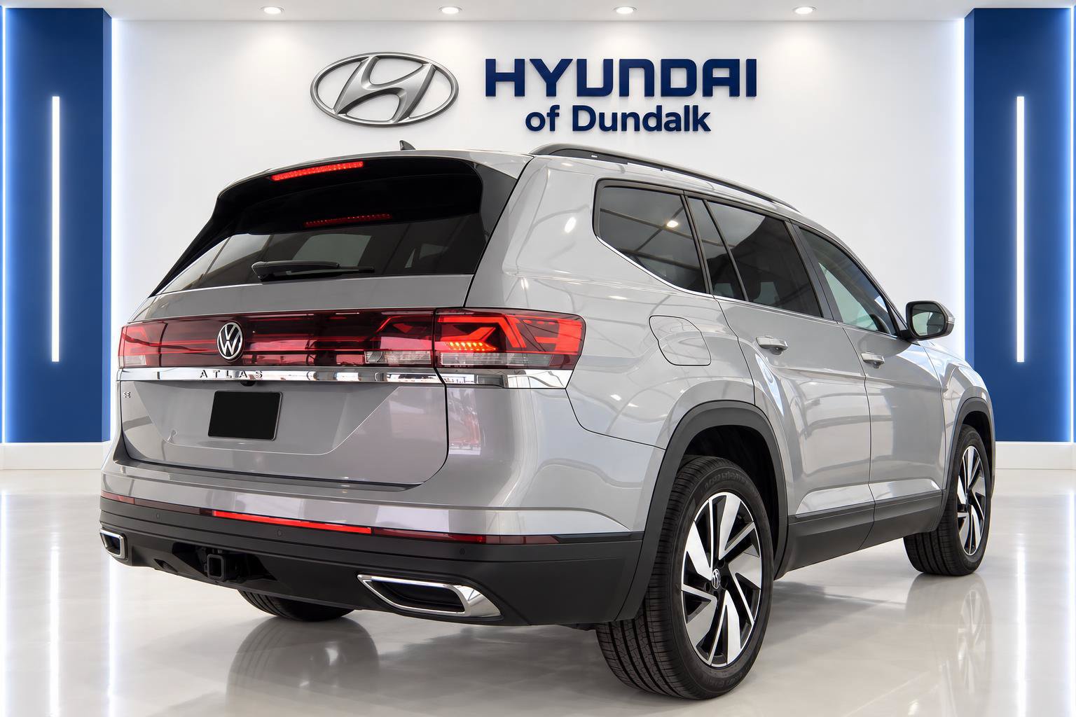 Used 2026 Volkswagen Atlas SE FWD image 4