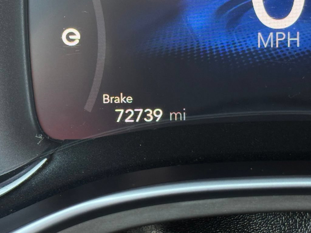 Used 2022 Chrysler Pacifica Limited w/ S Appearance Package FWD image 7