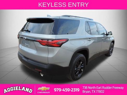 Used 2023 Chevrolet Traverse LS w/ Midnight/Sport Edition image 4