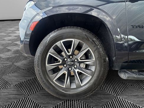 Used 2023 Chevrolet Tahoe Z71 w/ Luxury Package image 9