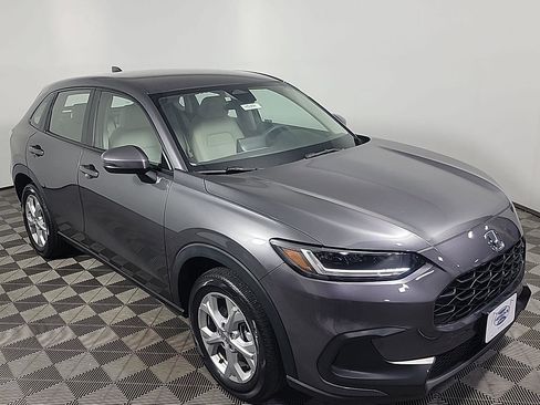 Certified 2023 Honda HR-V LX image 2