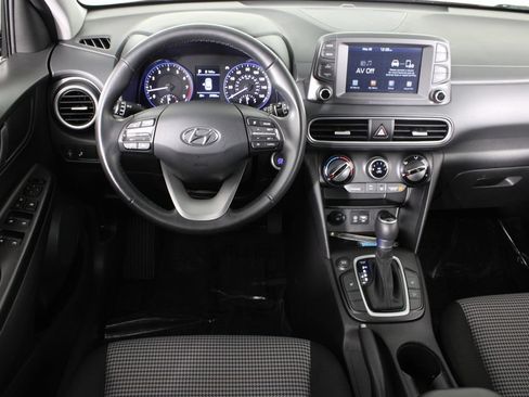 Used 2020 Hyundai Kona SEL w/ Cargo Package FWD image 6