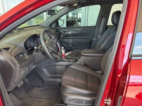 Used 2023 Chevrolet Equinox RS w/ LPO, Floor Liner Package image 5