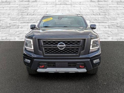 Used 2021 Nissan Titan PRO-4X w/ Pro-4x Convenience Package image 3