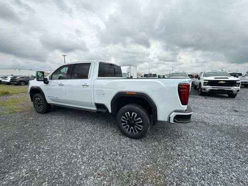 New 2026 GMC Sierra 2500 Denali Ultimate AWD/4WD image 8