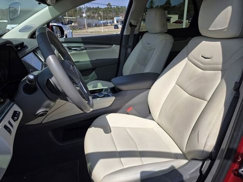 Used 2023 Cadillac XT5 Premium Luxury w/ Technology Package image 10