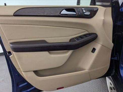 Used 2018 Mercedes-Benz GLE 350 w/ Premium 1 Package image 11