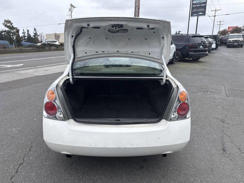 Used 2002 Nissan Altima 3.5 SE w/ Leather Pkg image 5