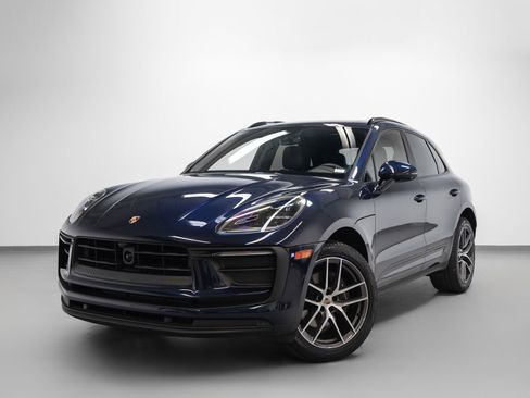 Used 2023 Porsche Macan AWD/4WD image 6