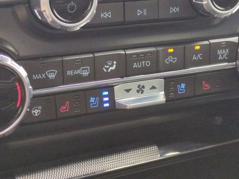 Used 2025 Ford F150 Raptor AWD/4WD image 28