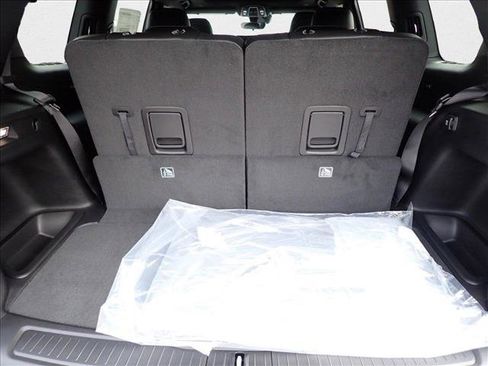 New 2025 Jeep Grand Cherokee L Altitude image 9