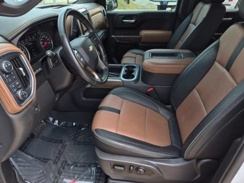 Used 2021 Chevrolet Silverado 1500 High Country AWD/4WD image 8