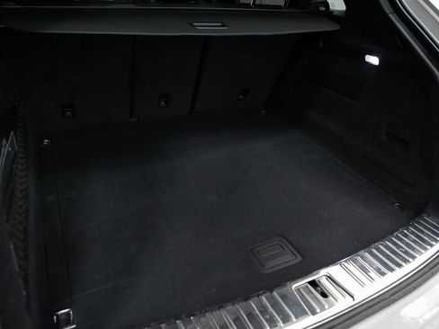 Certified 2023 Porsche Cayenne S Platinum image 30