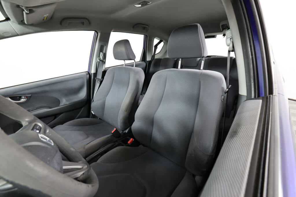 Used 2011 Honda Fit image 11