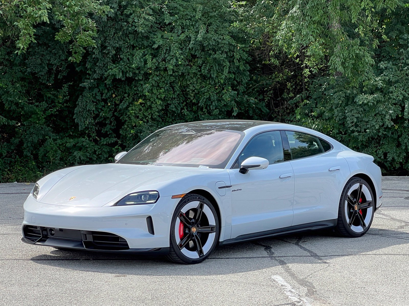New 2026 Porsche Taycan GTS AWD/4WD image 1
