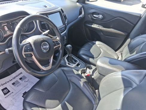 Used 2016 Jeep Cherokee Limited AWD/4WD image 11