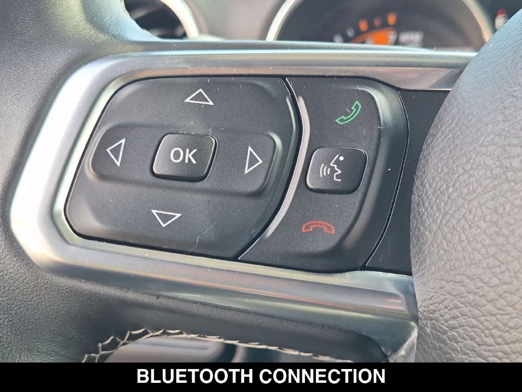 Used 2019 Jeep Wrangler Unlimited Sahara AWD/4WD image 6