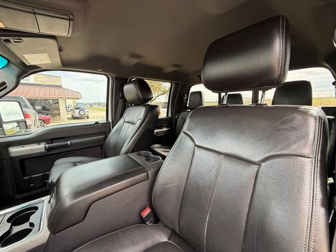 Used 2015 Ford F250 Lariat w/ Lariat Interior Package AWD/4WD image 19