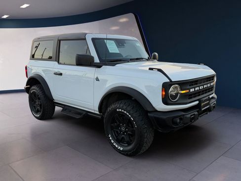 Used 2023 Ford Bronco Black Diamond AWD/4WD image 7