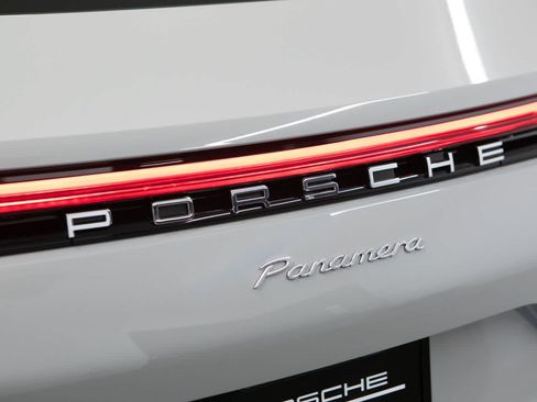 Certified 2023 Porsche Panamera RWD image 34