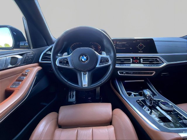 Used 2022 BMW X7 xDrive40i w/ M Sport Package AWD/4WD image 10