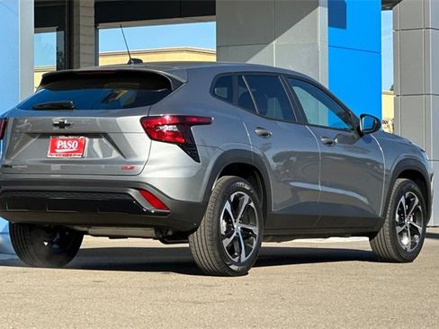 New 2026 Chevrolet Trax RS image 5