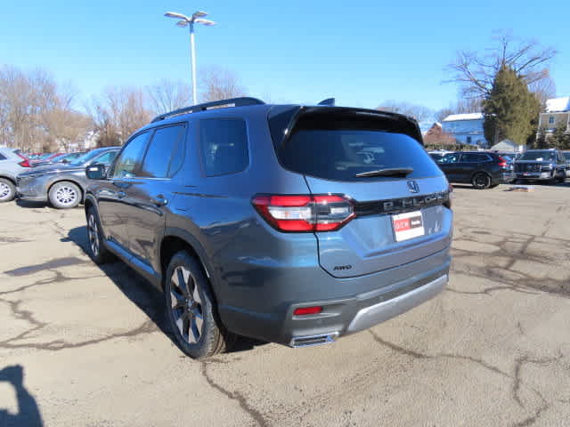New 2026 Honda Pilot Touring image 4