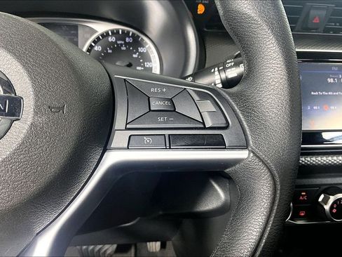 Used 2020 Nissan Kicks S FWD image 19