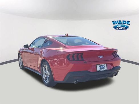 Used 2024 Ford Mustang Coupe image 7