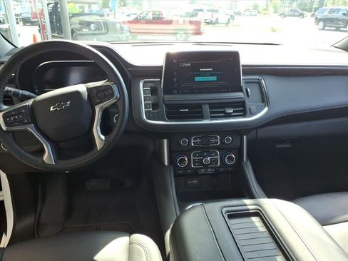 Used 2024 Chevrolet Suburban Z71 w/ Luxury Package AWD/4WD image 13