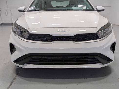 Certified 2023 Kia Forte LXS FWD image 2