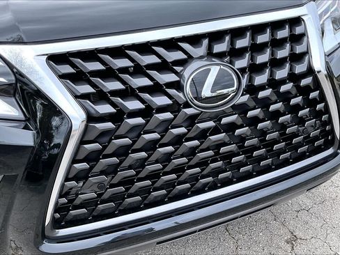 Used 2023 Lexus GX 460 Premium w/ Premium Package image 30