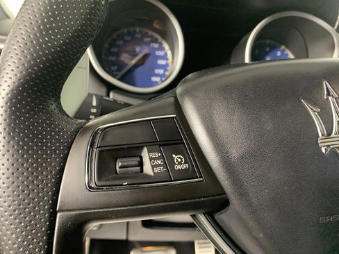 Used 2017 Maserati Ghibli S image 18