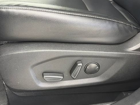 Certified 2024 Ford Edge Titanium image 26