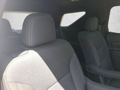Used 2024 Chevrolet Traverse LT FWD image 20