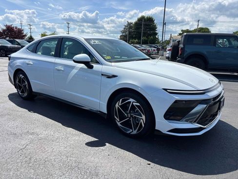Certified 2026 Hyundai Sonata SEL AWD/4WD image 6