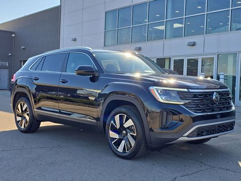 New 2026 Volkswagen Atlas Cross Sport SEL AWD/4WD image 3
