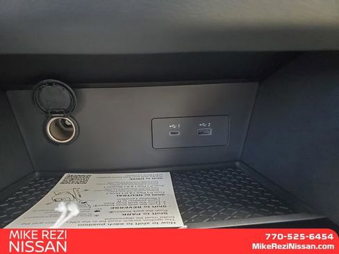 New 2025 Nissan Pathfinder SV image 16