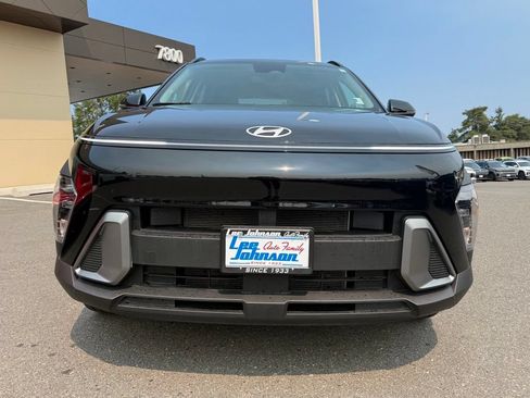Certified 2025 Hyundai Kona SEL AWD/4WD image 8