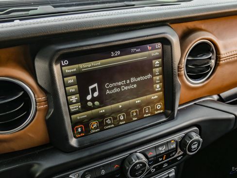 Used 2021 Jeep Wrangler Unlimited Rubicon image 85