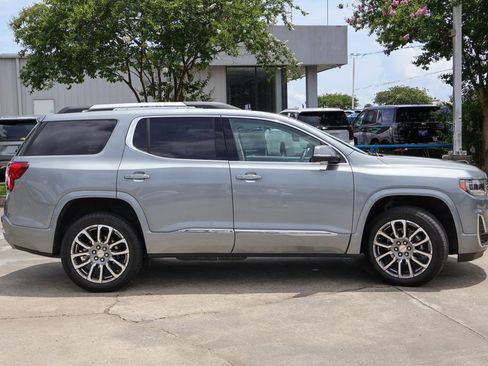 Used 2023 GMC Acadia Denali w/ Denali Ultimate Package FWD image 24